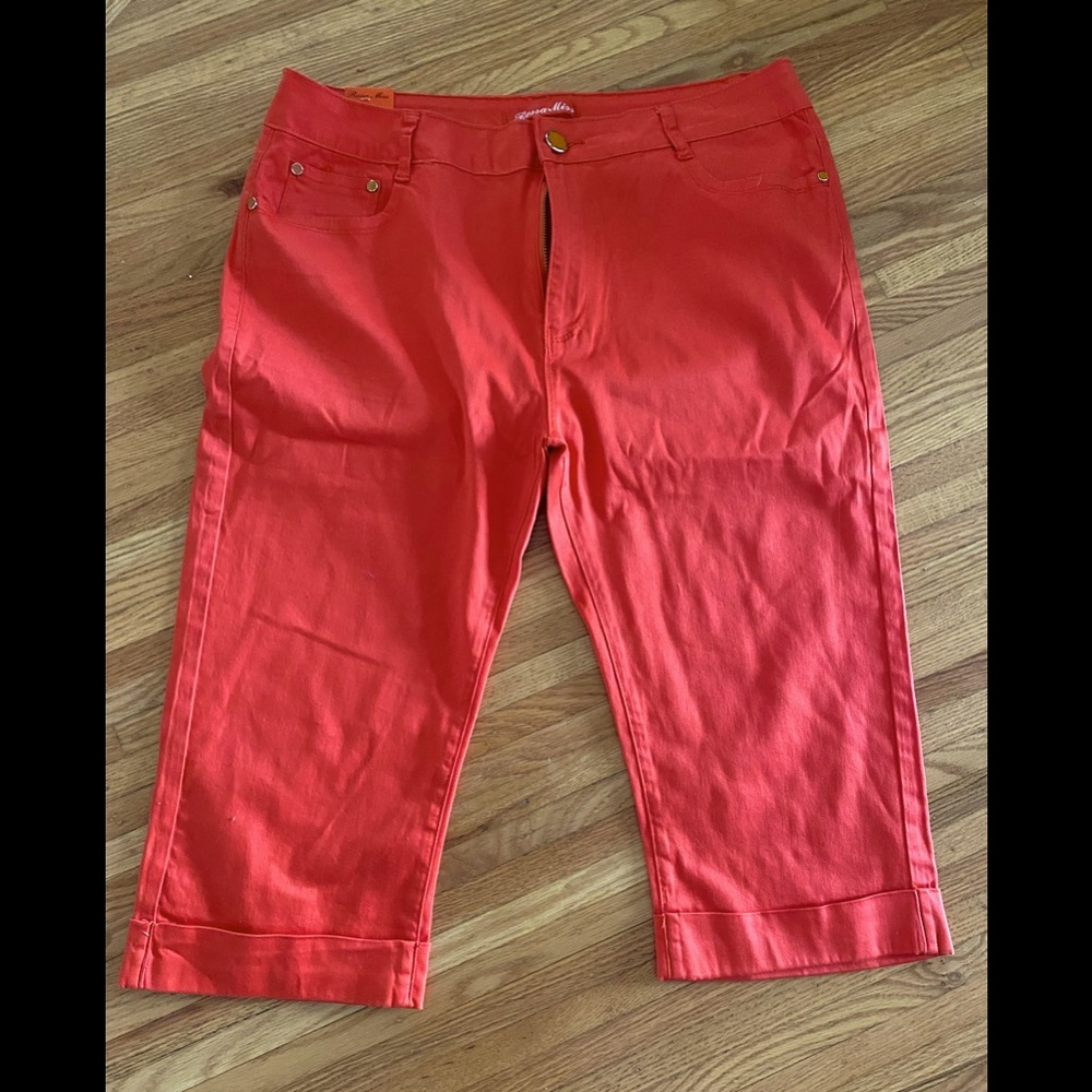 ROSSA MISS brand. Size‎ XL, Mandarin colour jean style capris.